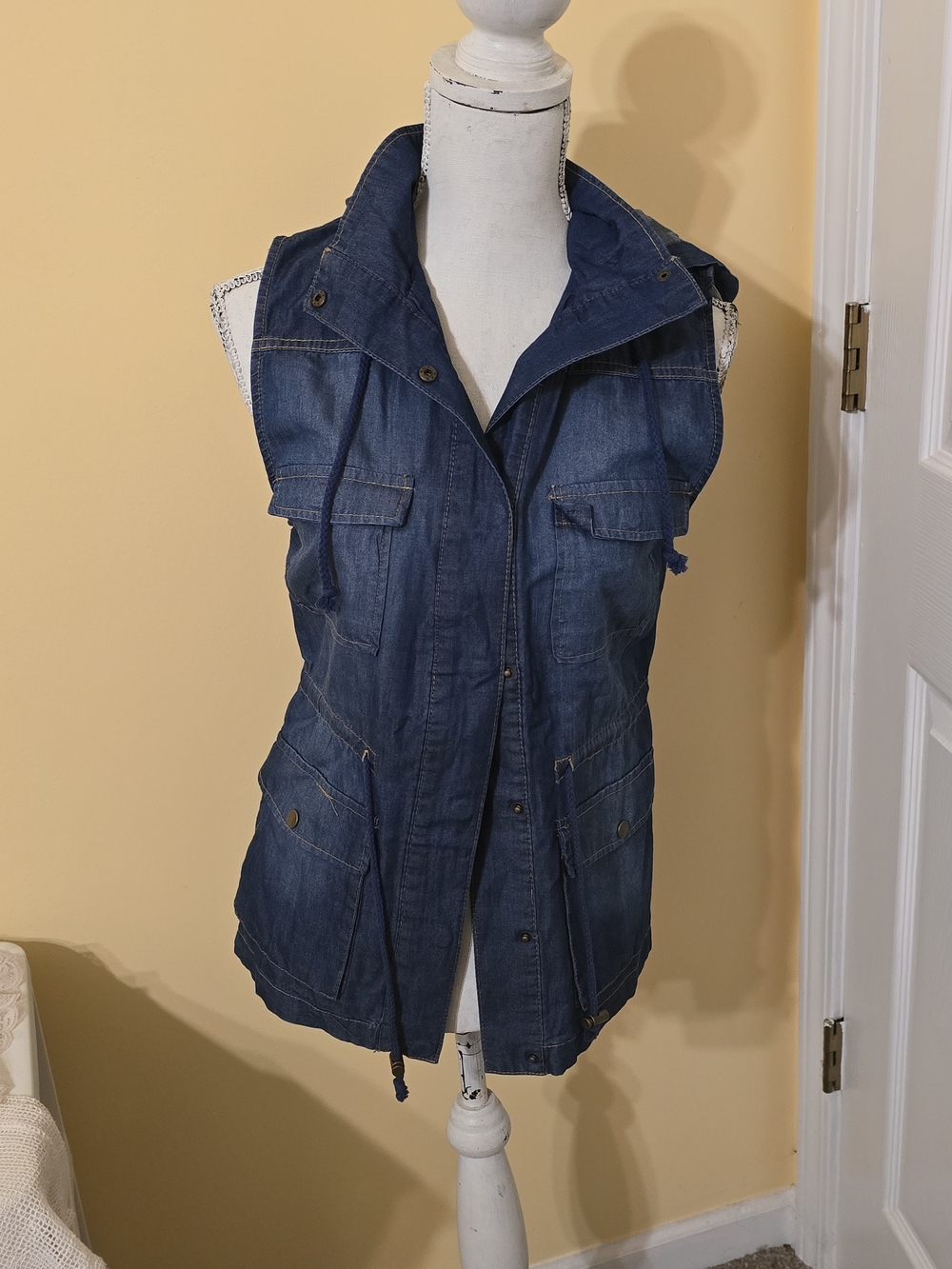 Love Tree Dark Blue Sleeveless Denim Vest